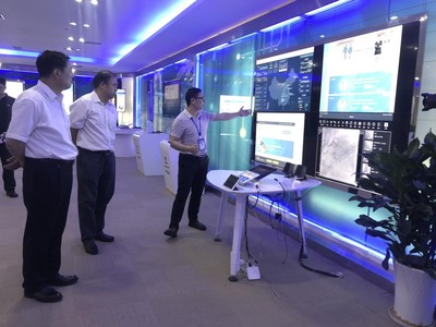 國務(wù)院新聞發(fā)言人郭衛(wèi)民調(diào)研朗瑪信息 推動大數(shù)據(jù)醫(yī)療與互聯(lián)網(wǎng)信息服務(wù)融合發(fā)展